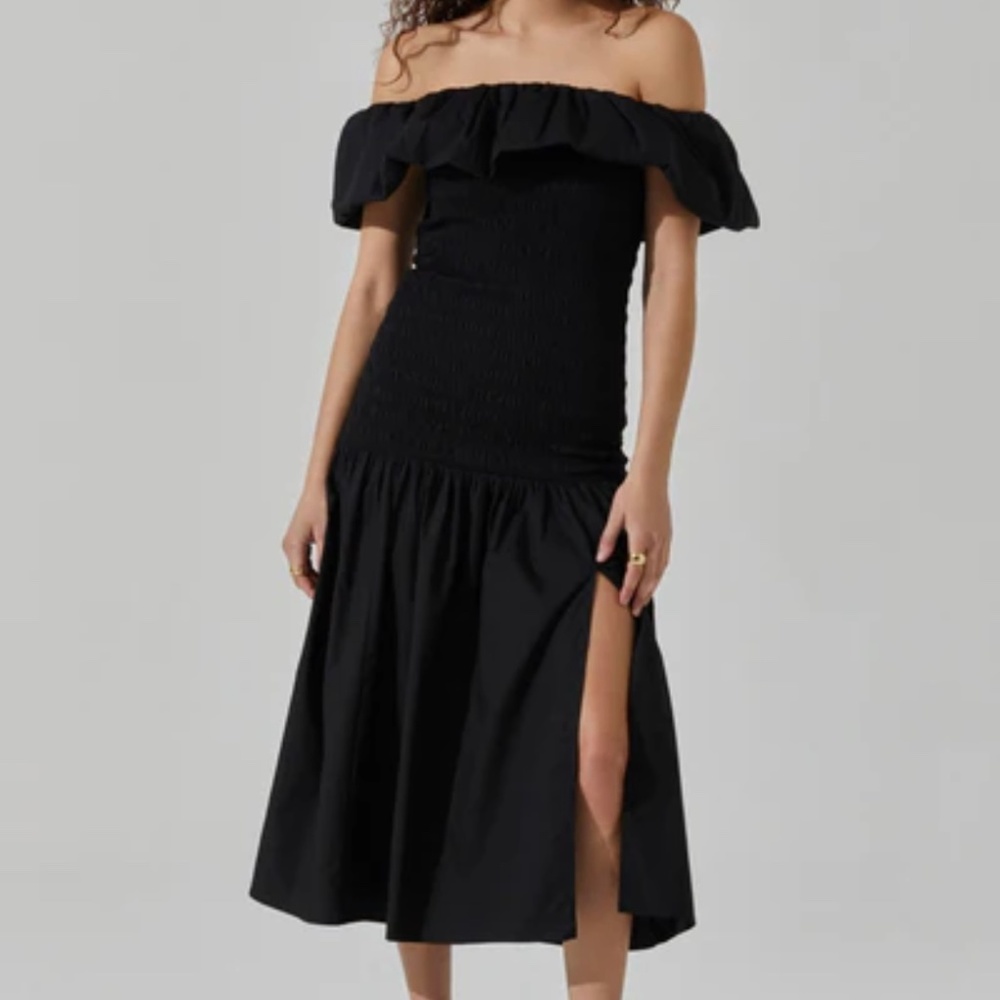 New ASTR the Label Large Black Shirred Off The Shoulder Midi Dress 100% Cotton
